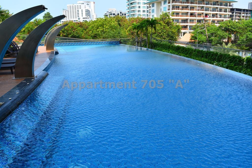 Luxury Seaview Condo The Peak Towers 200M To Beach Pattaya Exterior photo