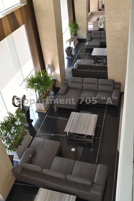 Luxury Seaview Condo The Peak Towers 200M To Beach Pattaya Exterior photo